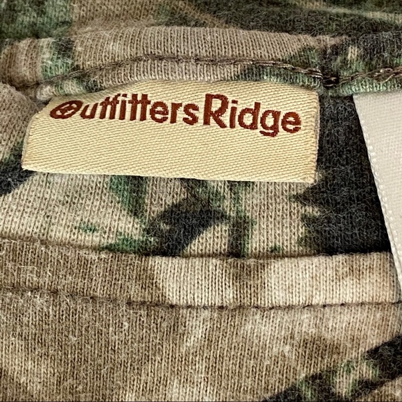 Outfitters Ridge Long Sleeve Camo Tee Shirt Men's Size Large Front Pocket Soft - Picture 7 of 7